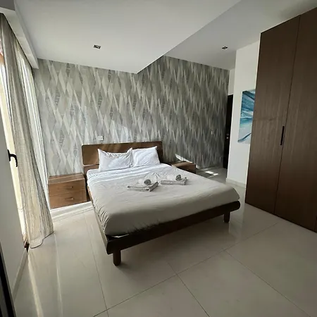 Giuliani Seafront 14 公寓 *