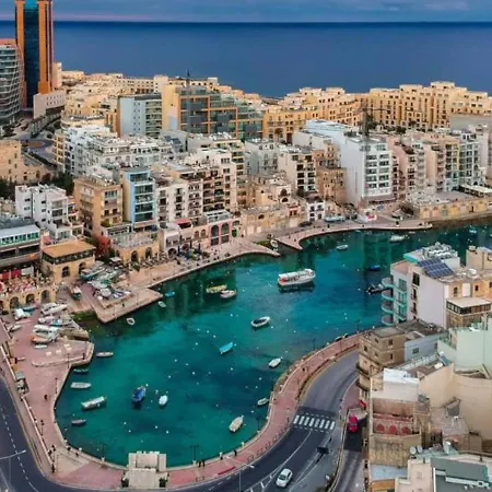 Giuliani Seafront 13 Lejlighed