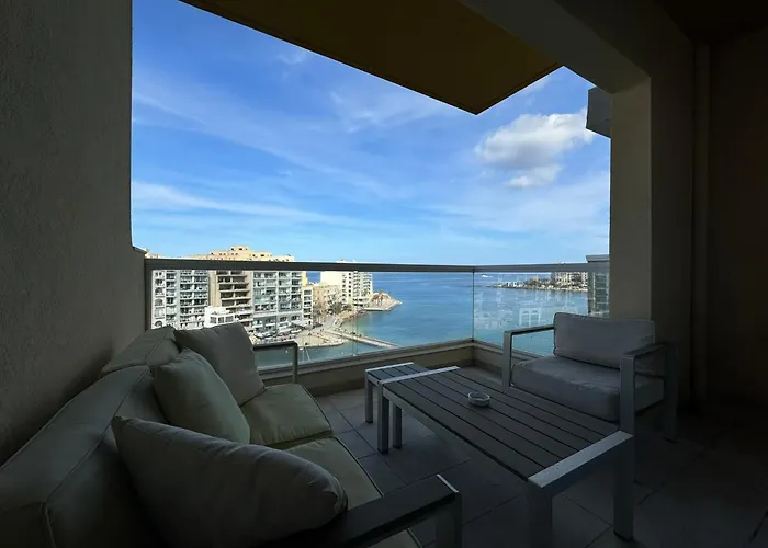 Giuliani Seafront 14