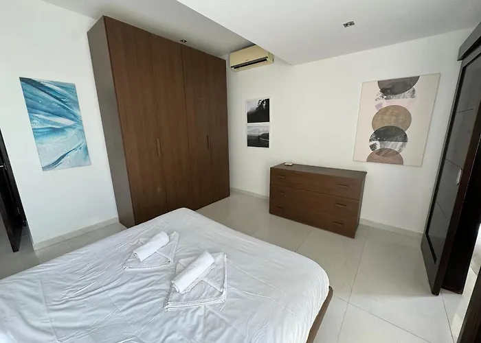 Apartament Giuliani Seafront 14 St. Julian's